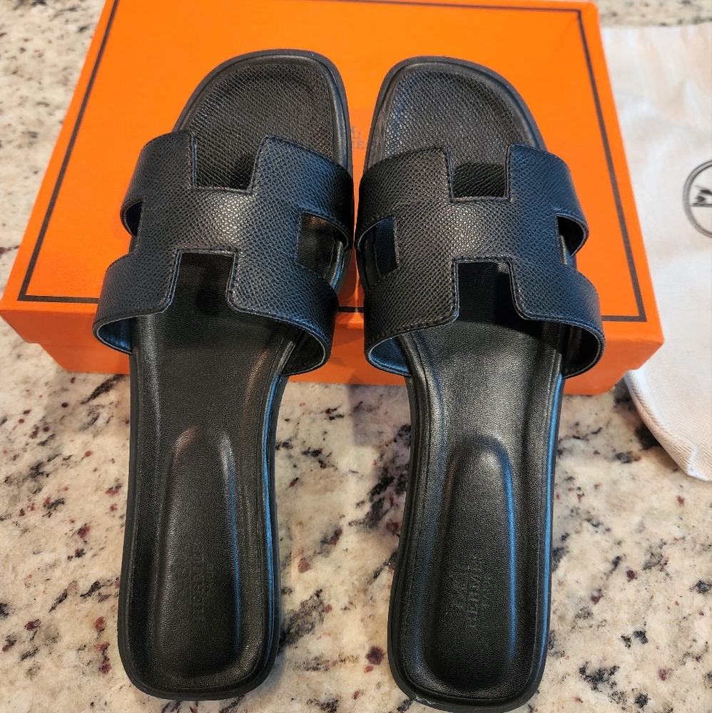 New Black Sandals